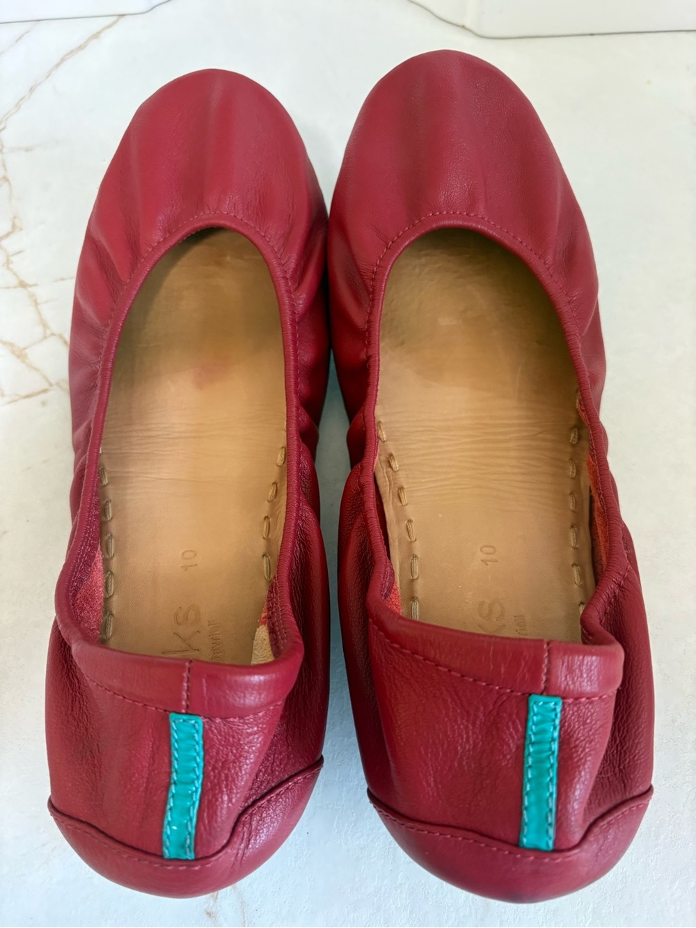 Red Tieks ~ size 10 - Picture 2 of 13